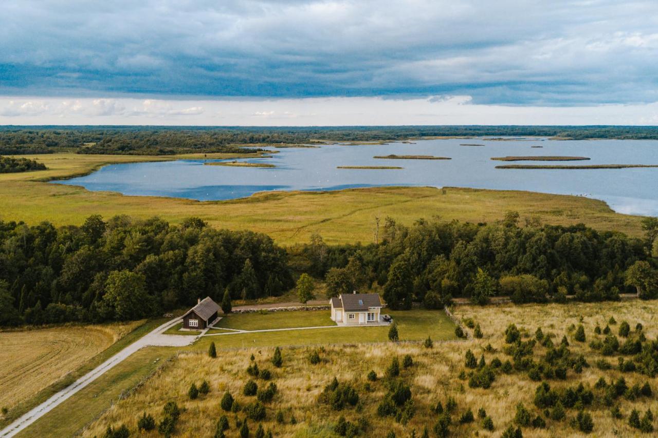 Holmiranna Holiday Homes Kungla Esterno foto